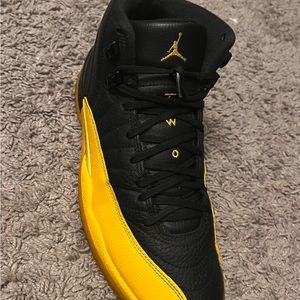 Jordan 12 University Gold
